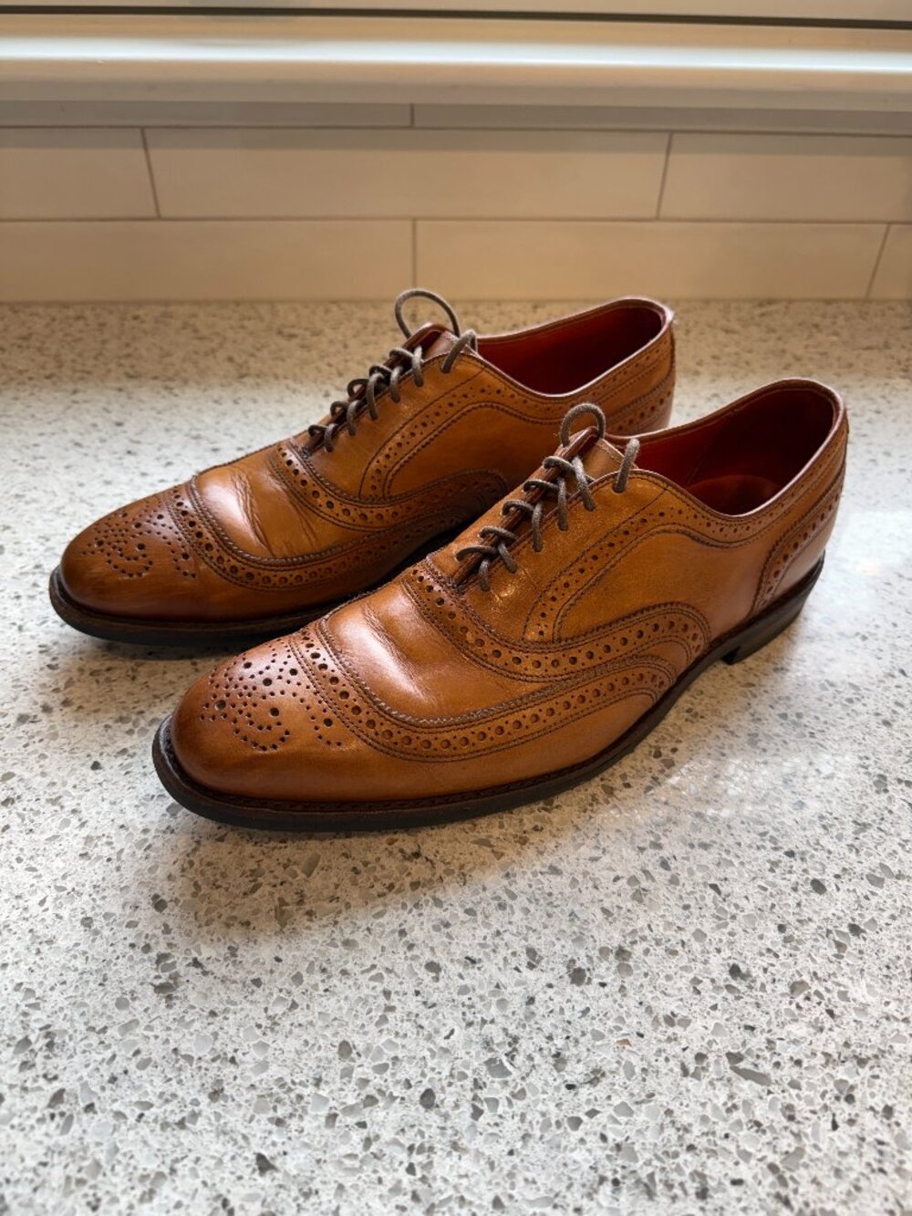 Allen Edmonds University Wingtip Oxford 11D Walnut Brown